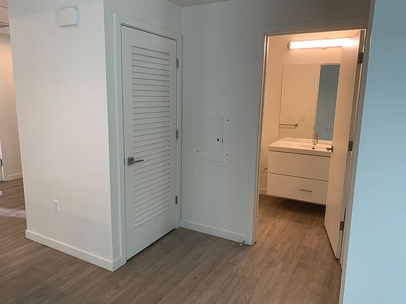 3rd image of 1820 X St #2X2