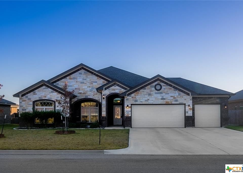 1st image of 1116 Dark Wood Dr