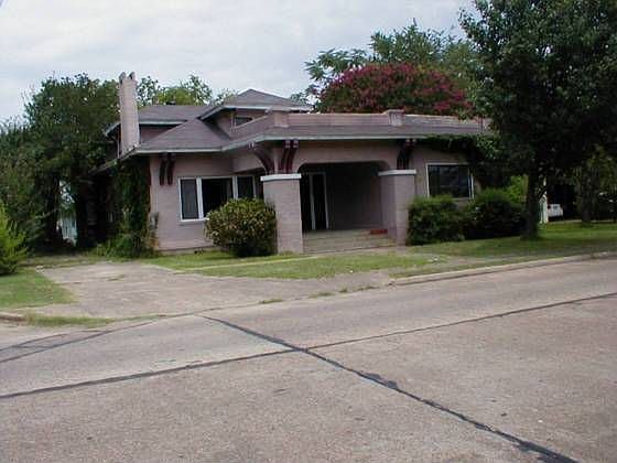 1st image of 812 Pine St