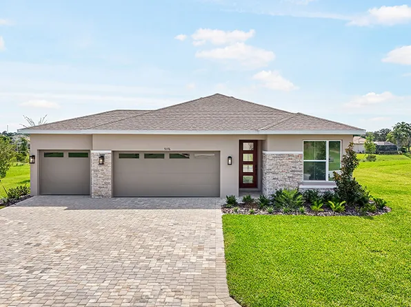 9176 Players Dr, Weeki Wachee, FL 34613