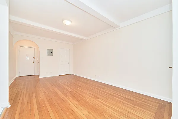 Rented by Living New York | media 8