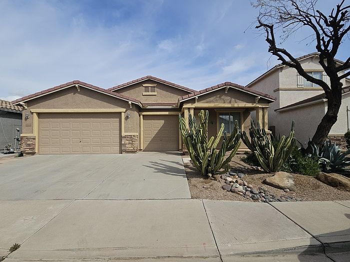 1st image of 906 E Pasture Canyon Dr