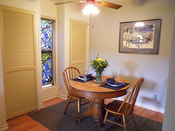 3rd image of 5510 Armitos Ave APT 25