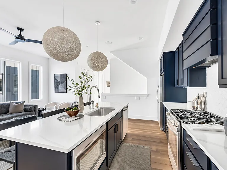16B Willis St — Photo 34