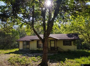 2126 Cox Rd, Dandridge, TN 37725