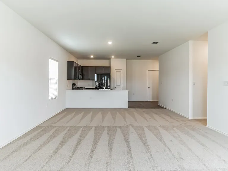 2808 Schwartz Ln — Photo 2