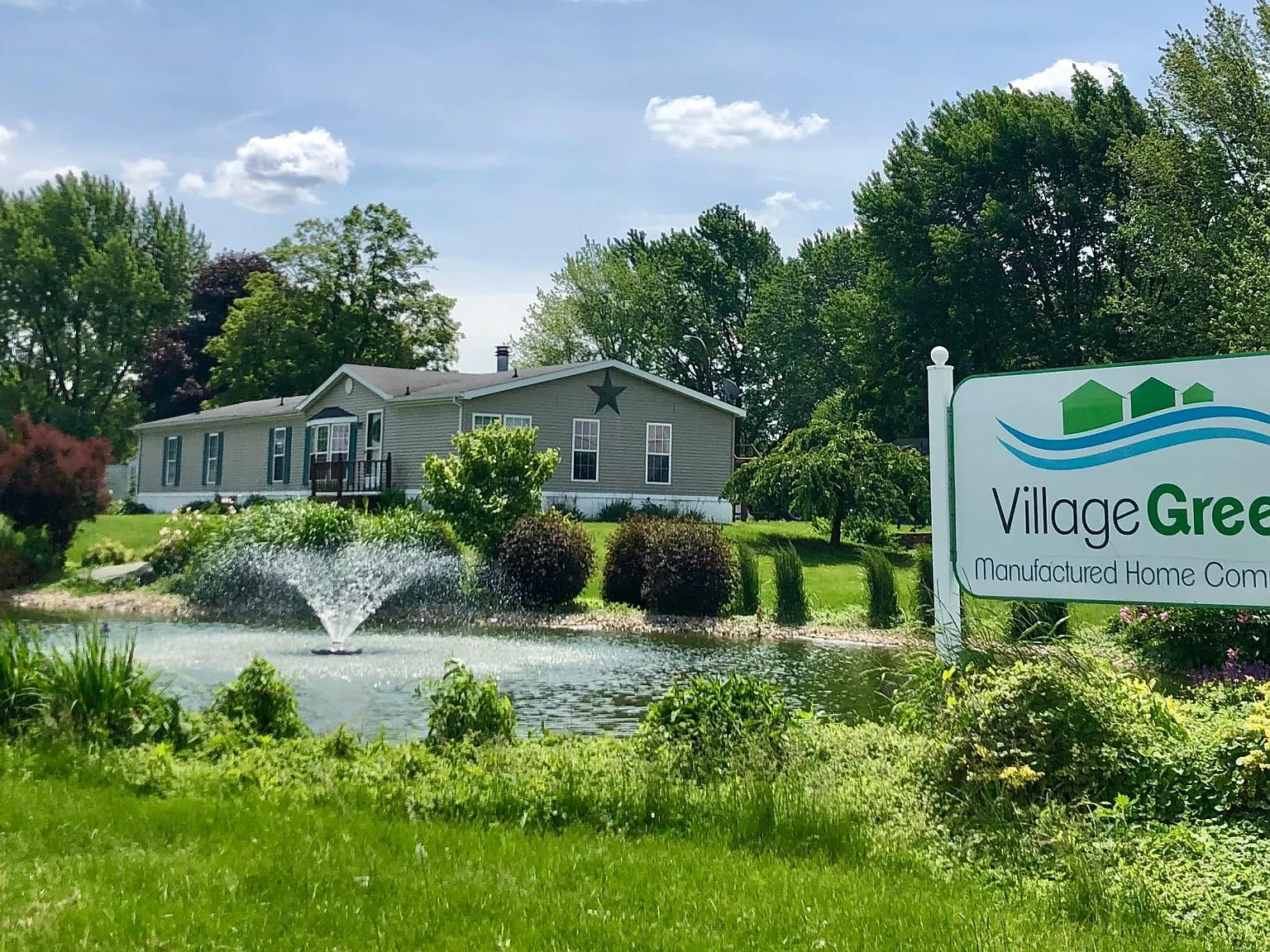 Village Green (IN) — Photo 4