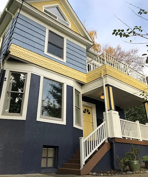 1923 SE Ash St — Photo 1