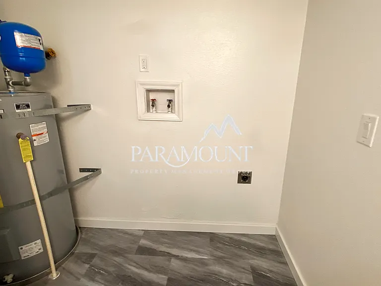 6321 Rest Pl NE — Photo 17