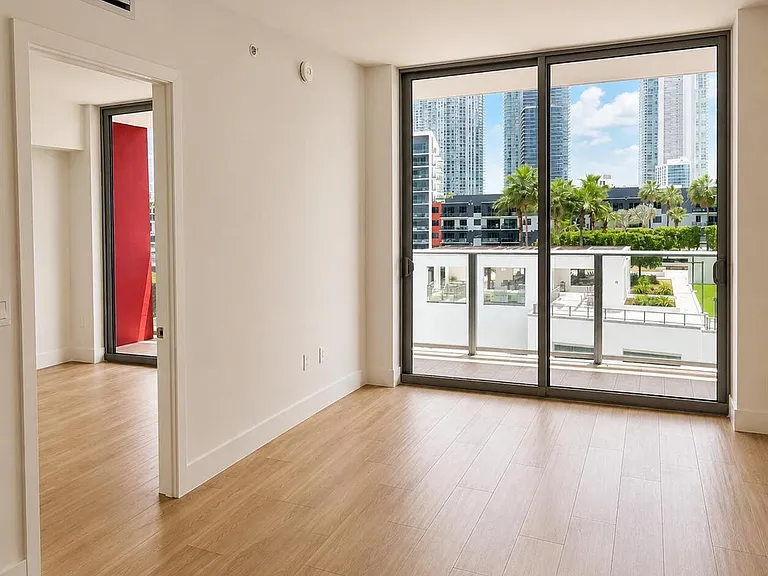 3100 NE 1st Ave #F811 — Photo 5
