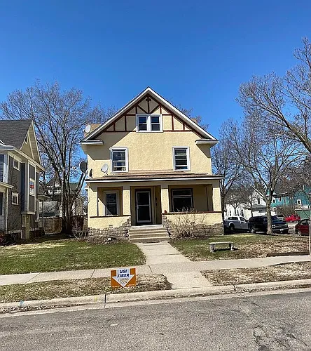 2500 Harriet Ave #1 Photo 1
