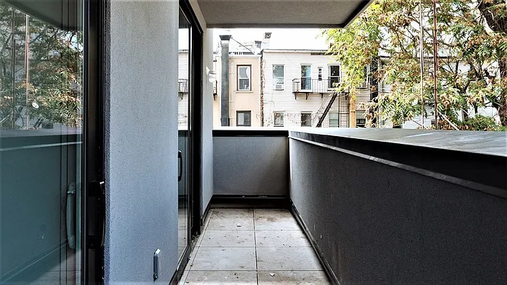 Rented by Nooklyn NYC LLC | media 24