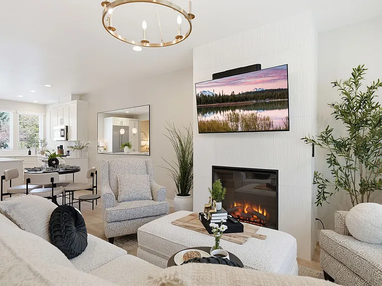 330 NE Quimby Ave #2 — Photo 6