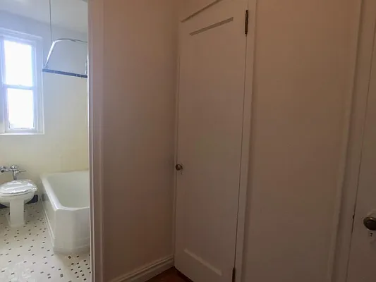 Rented by Sovereign Associates | media 18