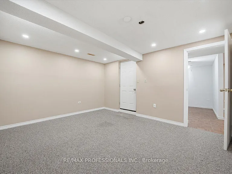 1708 Woodeden Dr — Photo 20