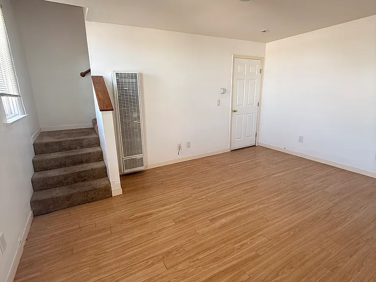 406 Washington Ave #C — Photo 8