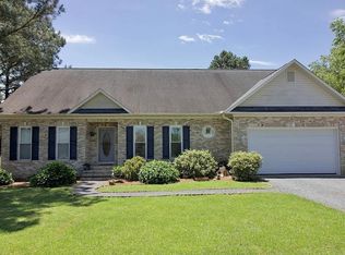 682 Cedar Point, Vass, NC 28394