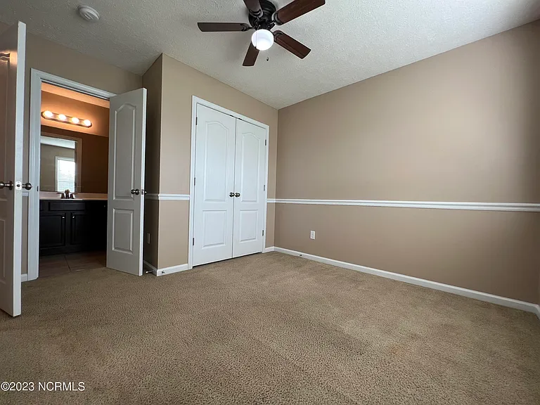 704 Radiant Dr — Photo 18