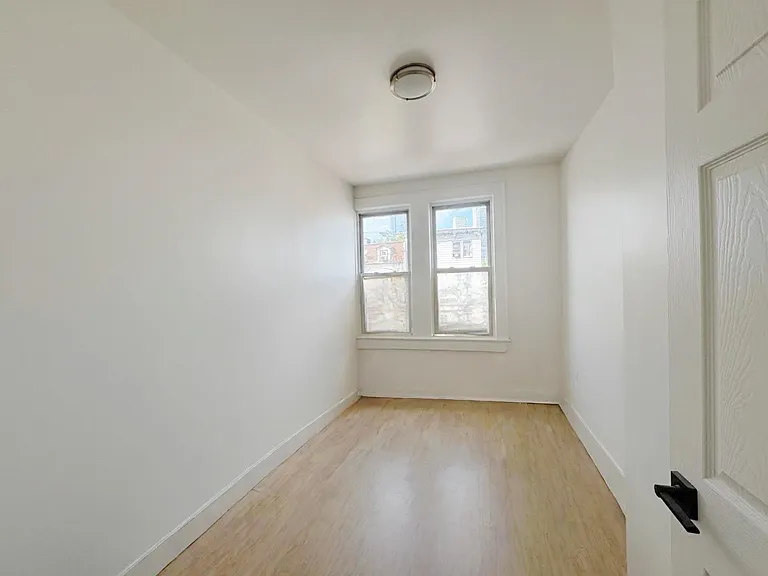 519 Mercer St #2 — Photo 6