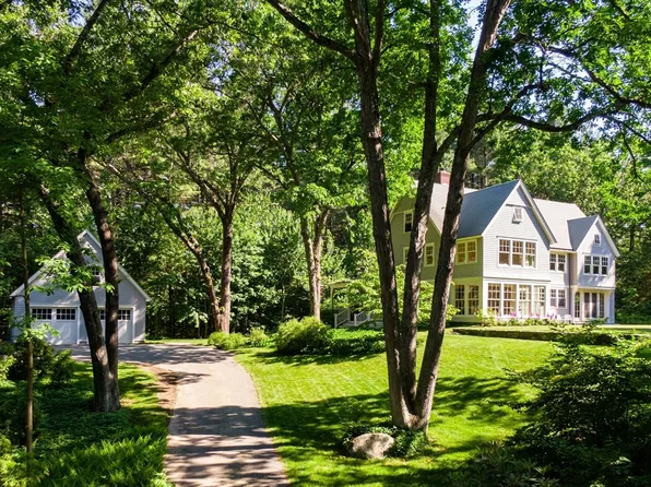 72 Annursnac Hill Rd, Concord, MA 01742