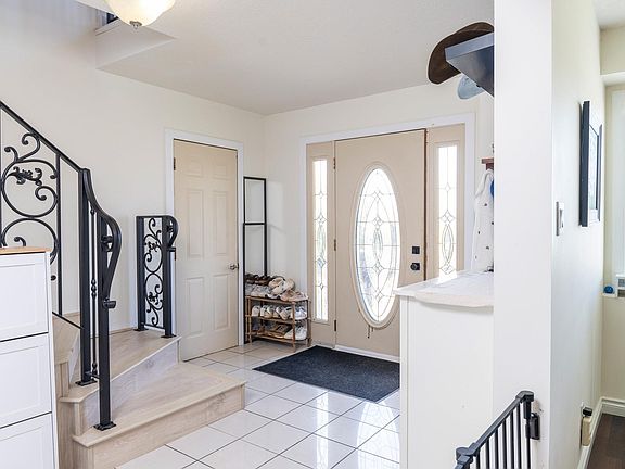 3rd image of 5019 42nd St