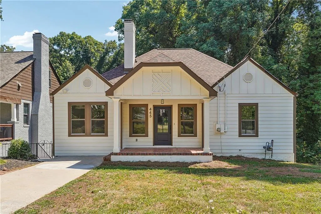 4 bed, 3.0 bath, 2300 sqft, $2,750 — Photo 1