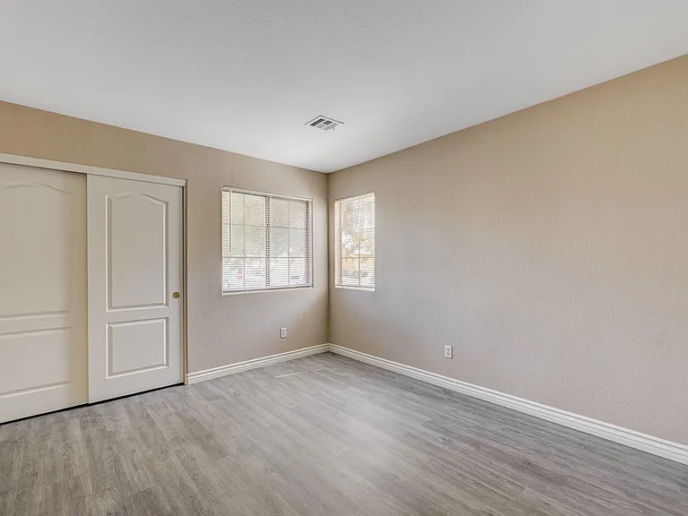527 Braided River Ave — Photo 36