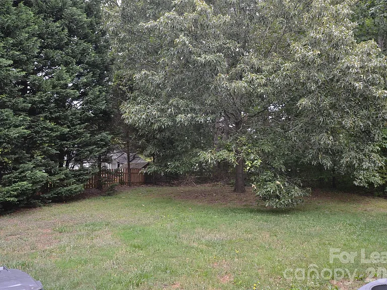 106 Durham Rd — Photo 21