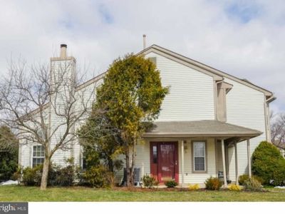 1 Sassafras Cir, Newtown, PA, 18940