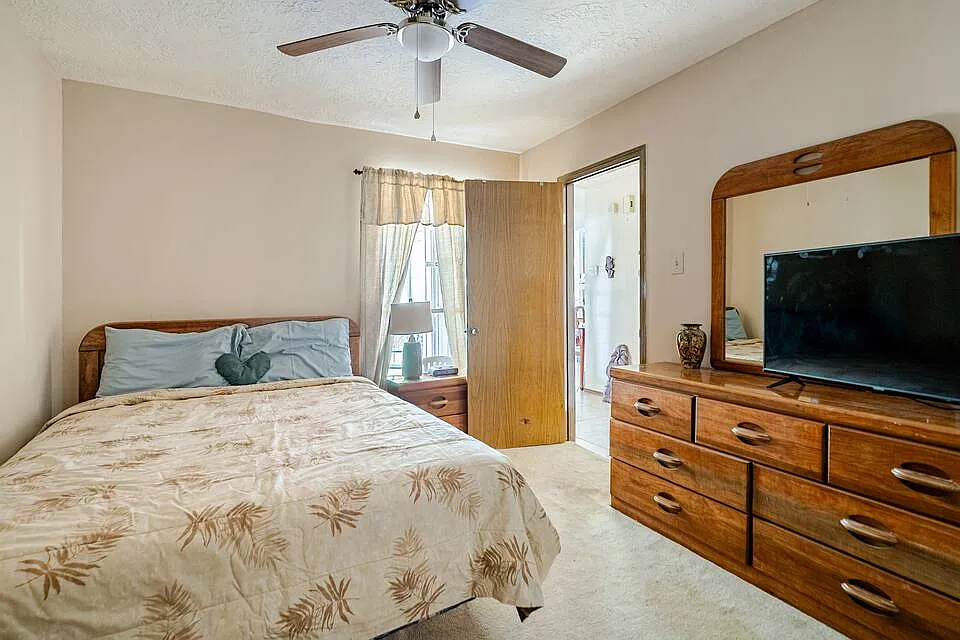4 bed, 1747 sqft, $2,900 — Photo 4