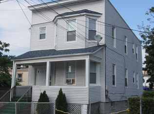 15 Caroline St, Staten Island, NY 10310