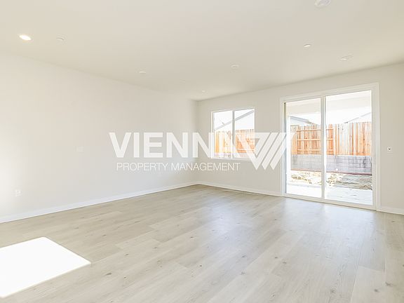 2nd image of 3935 Prairie Blues St
