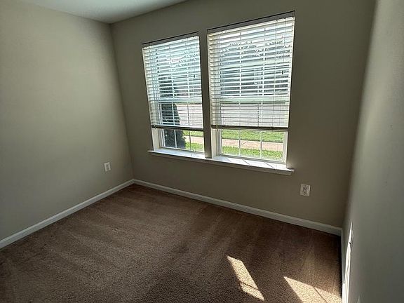 5th image of 25680 Pleasant Valley Rd