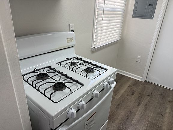 4th image of 7735-7739 Beckett St #77357