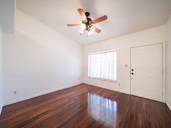 4th image of 4105 E Des Moines St