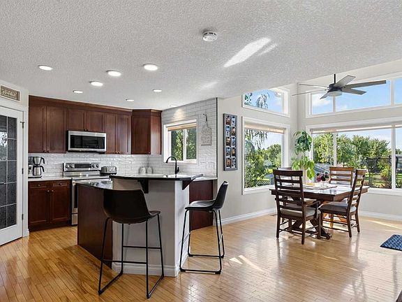 5th image of 1713 N High Park Dr NW