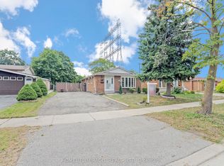 66 Avening Dr, Toronto, ON M9V 1Y1