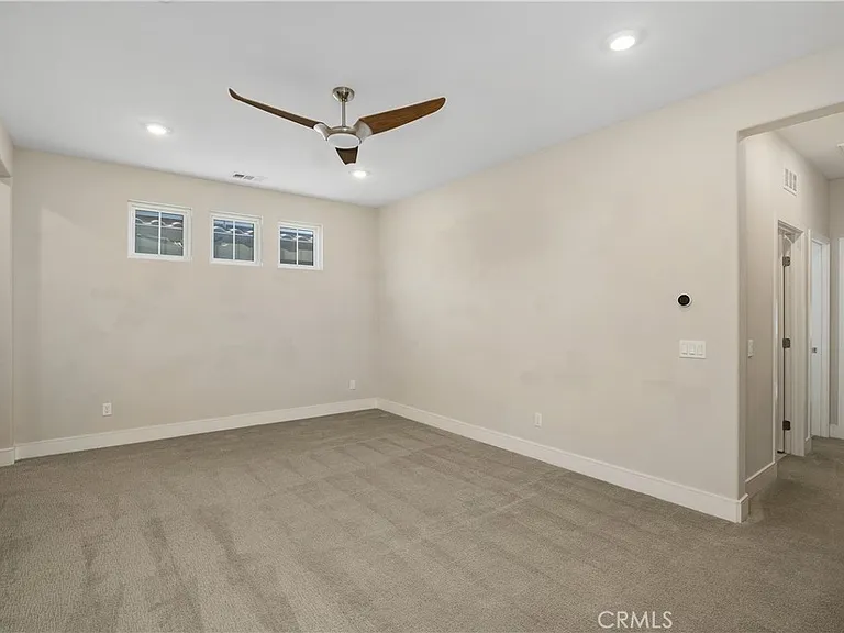 6795 Solterra Vista Pkwy — Photo 32