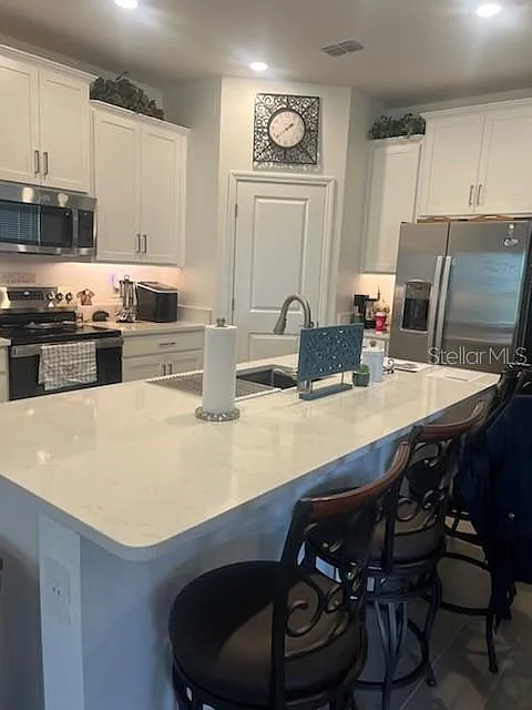 2 bed, 2.0 bath, 1673 sqft, $2,600 — Photo 3