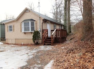 80 E Shore Lake Owassa Rd, Newton, NJ 07860