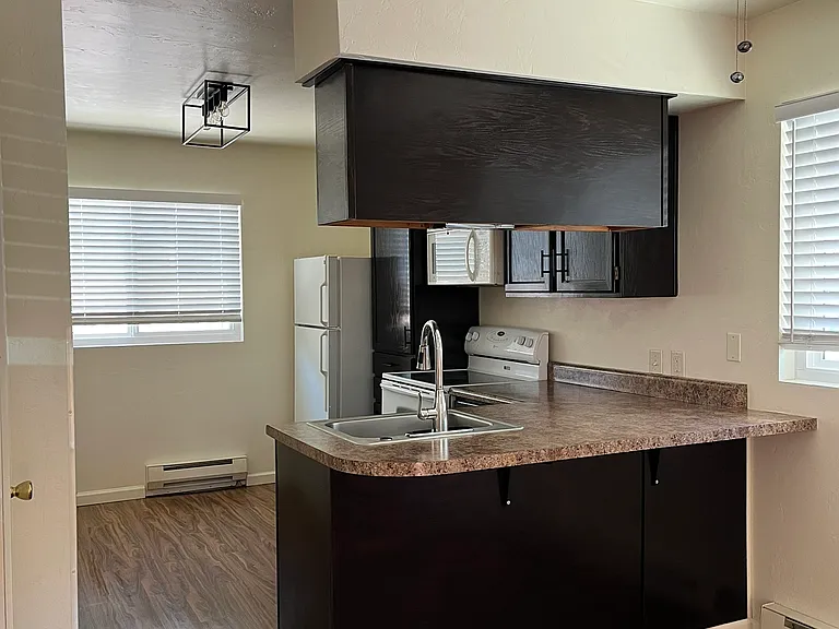 828 Lincoln Ave #1 — Photo 1