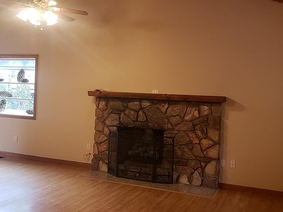 5th image of 31465 Pinehurst Dr
