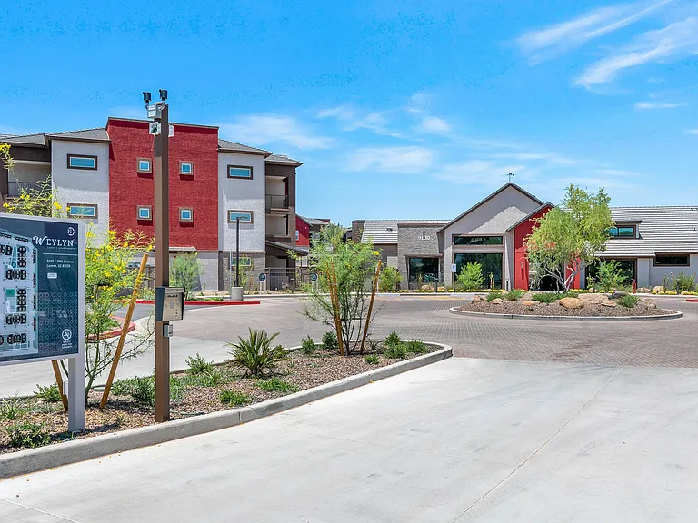 Weylyn Luxury Apartments — Photo 73