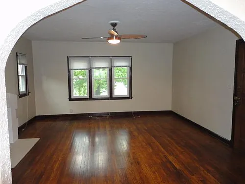 1528 Northwest Blvd #C Photo 1