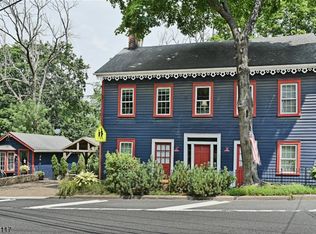 10 E Mill Rd #1, Long Valley, NJ 07853