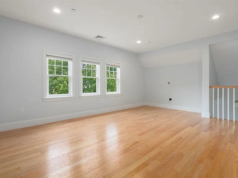 60 Graystone Cir #60 — Photo 36