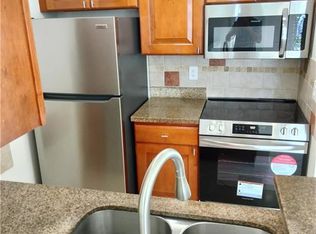 142 Santa Clara Dr APT 14, Naples, FL 34104