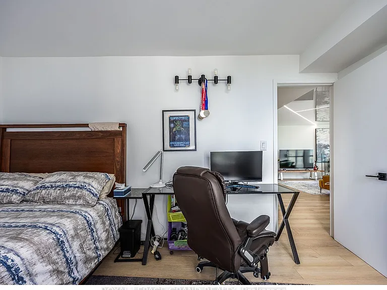 131 Torresdale Ave S #906 — Photo 33