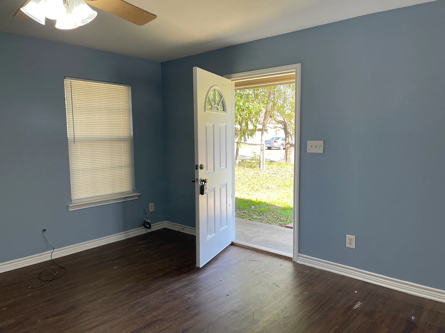 806 S Charles Street — Photo 3