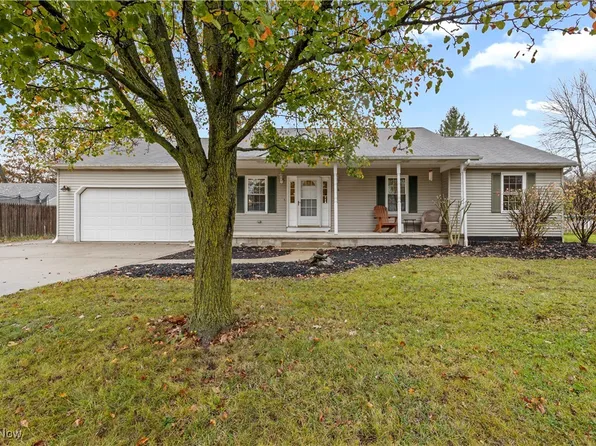 216 Pleasant St, Lagrange, OH 44050